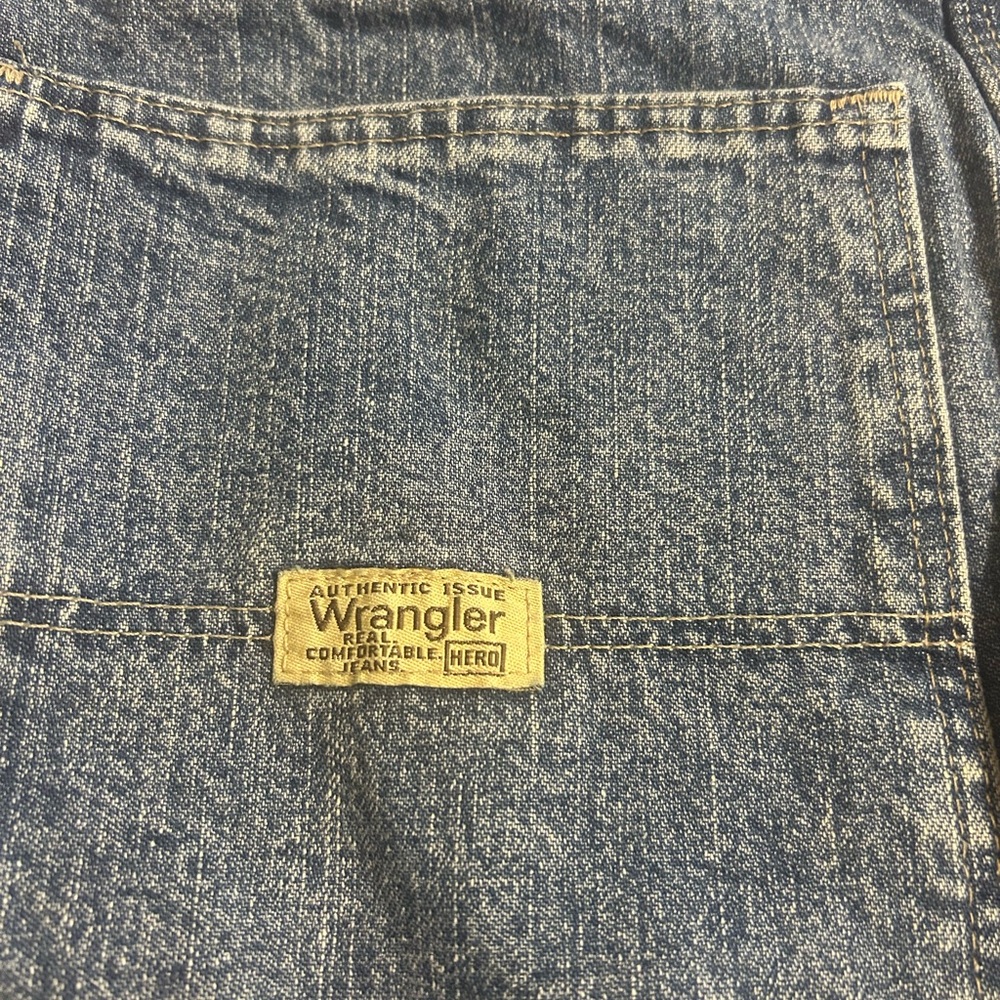 Relaxed Fit Wrangler Blue Jeans shorts for Men